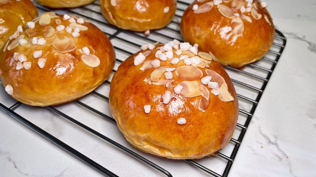 Bollitos de roscon de reyes